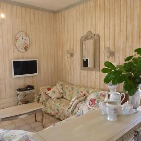 Fachwerkhaus Gitealienor Perigord By Interhome